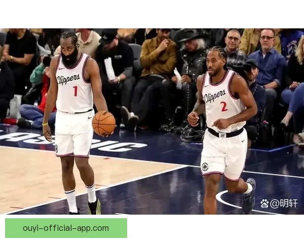 曝联盟仍调查莱昂纳德 勇士曾接近五巨头梦想阵容但快船终止交易